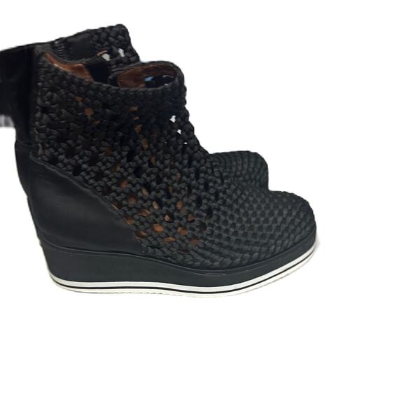 Jeffrey Campbell Shoes - EUC Jeffrey Campbell Free People Y2K Black Silk Weave Wedge Booties Size‎ 8